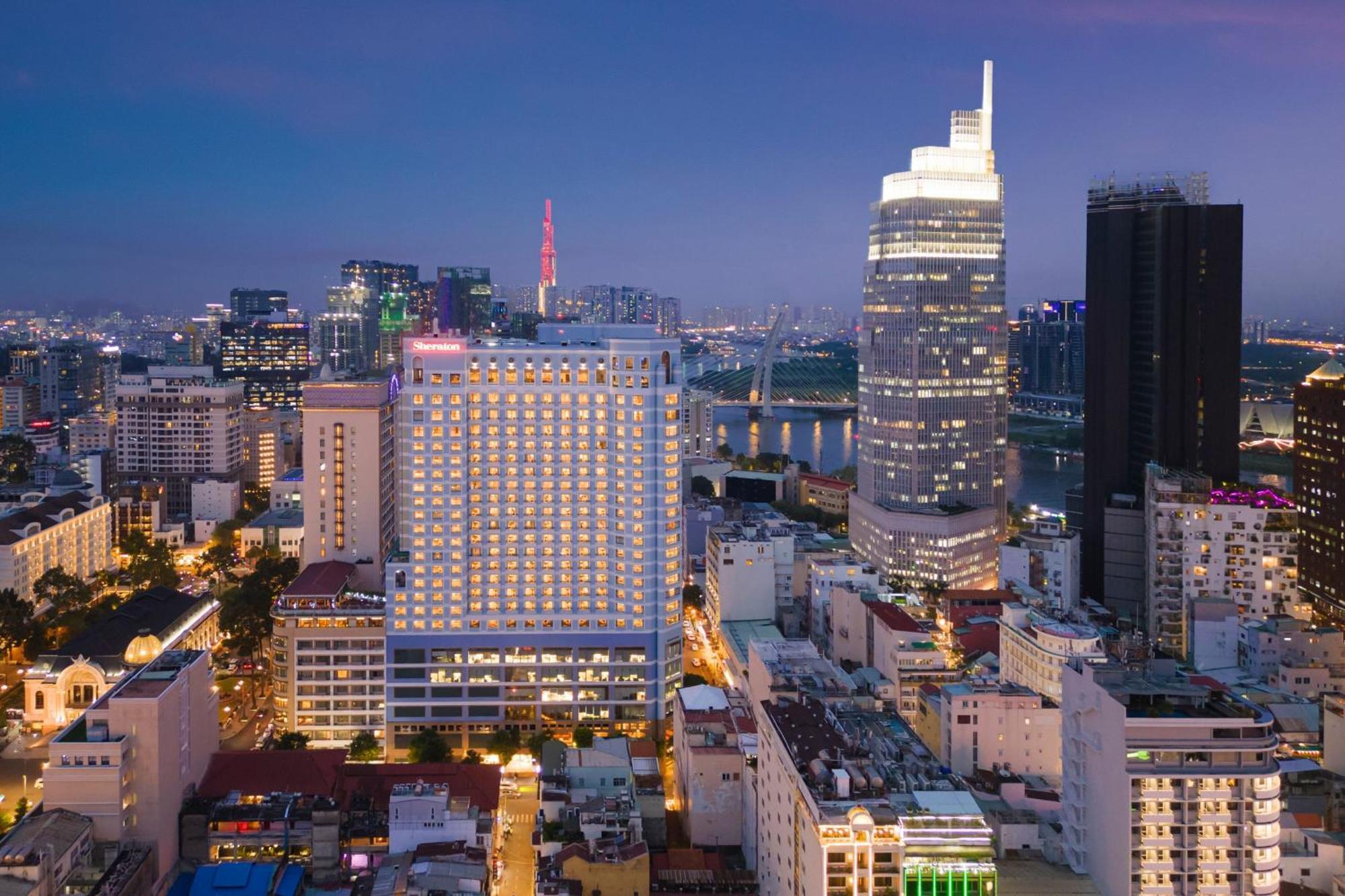 הו צ'י מין סיטי Sheraton Saigon Grand Opera Hotel מראה חיצוני תמונה